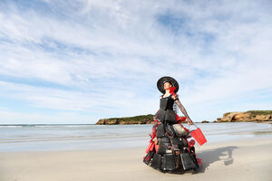 3 Colleen Hughson Beachtrice Comber