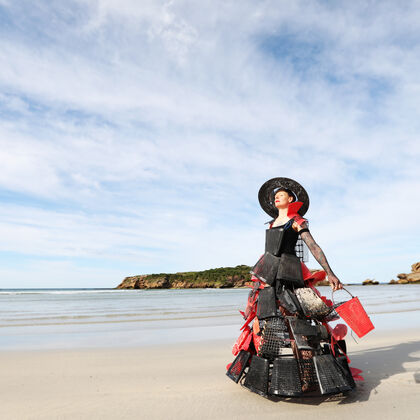 3 Colleen Hughson Beachtrice Comber